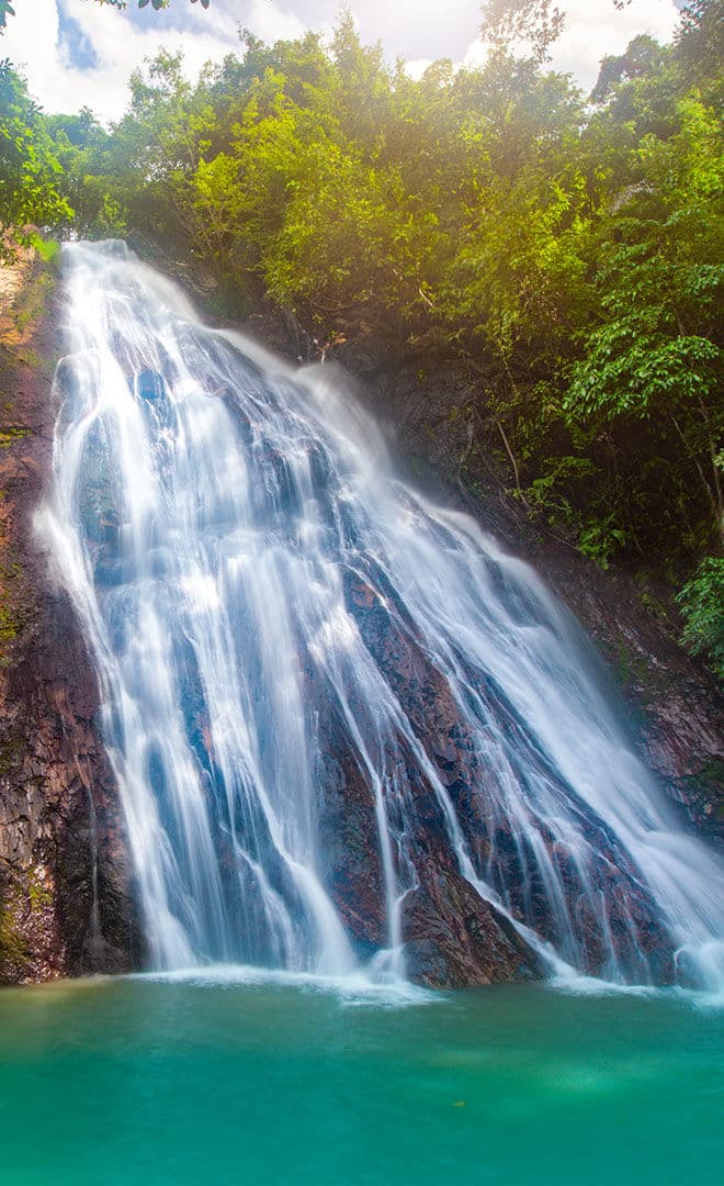Se baigner dans les cascades